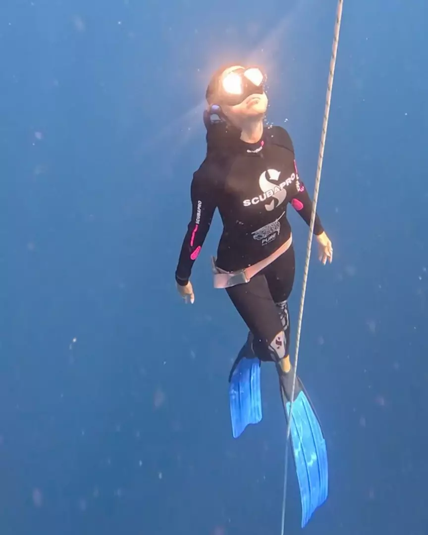 nusa penida free diving in ocean